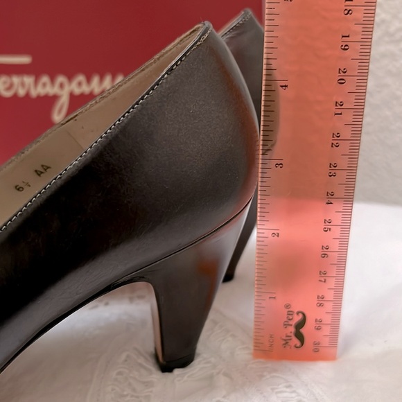Salvatore Ferragamo Metallic Grey Pumps - Picture 9 of 12